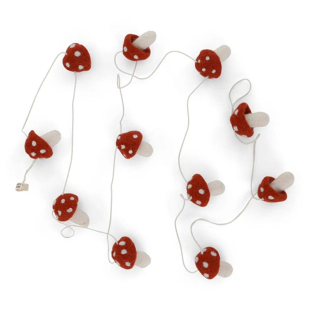 Slinger met roestrode paddenstoelen
