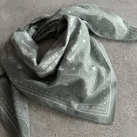 LENIKA X BWG AMORE Paisley Tuch mint