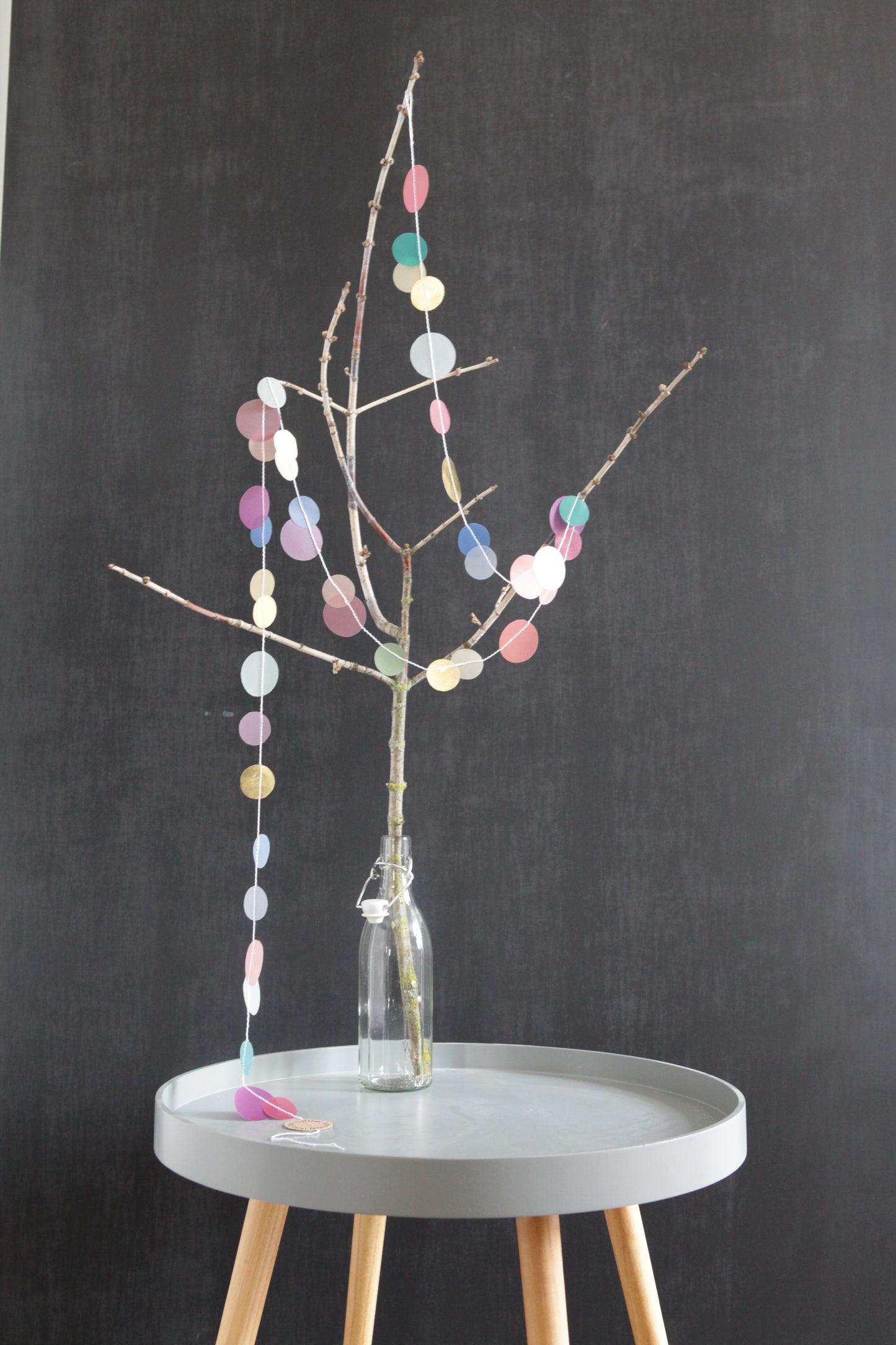 Konfetti Girlande Punkte