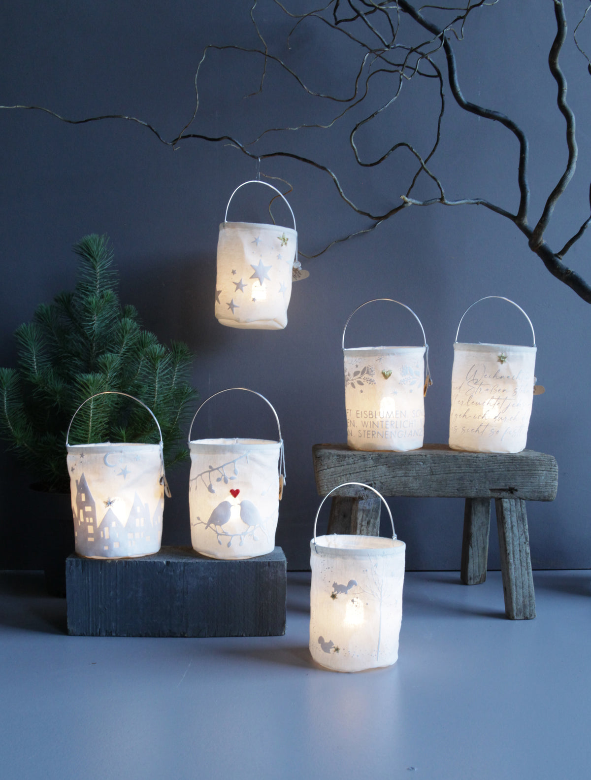 Winter Table Garlands. Houses