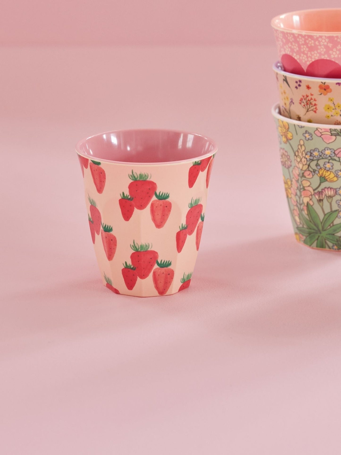 Rice Becher medium- Hellrosa - Strawberry Print